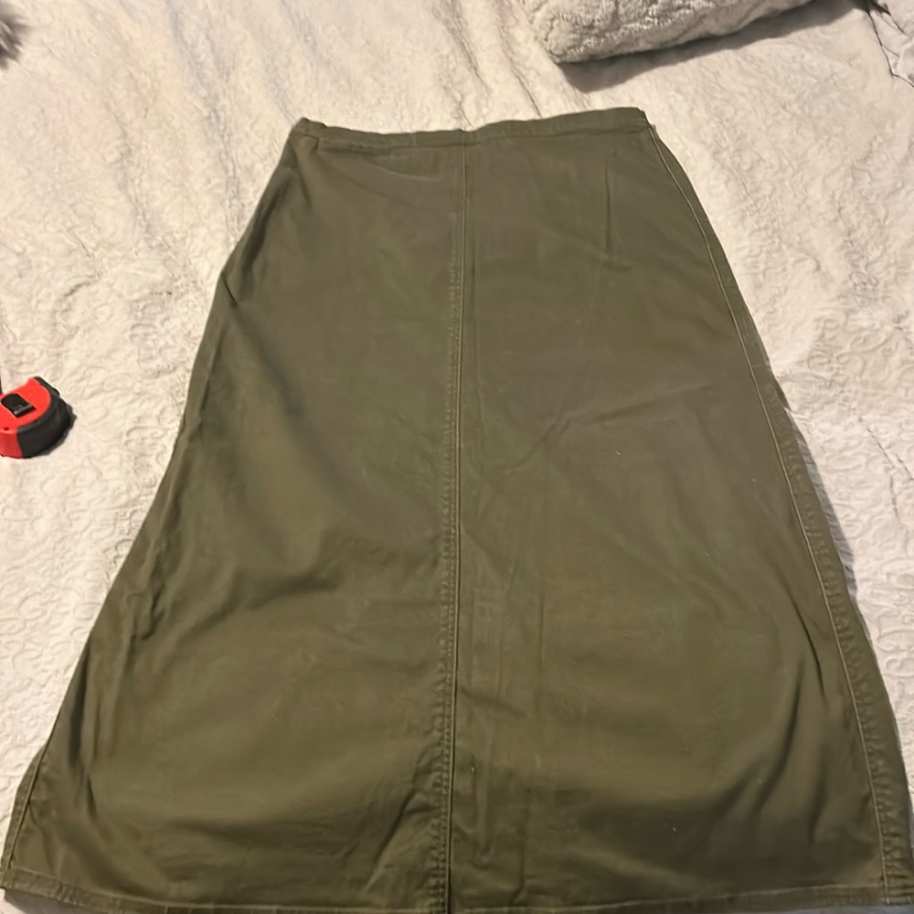 Wool rich skirt